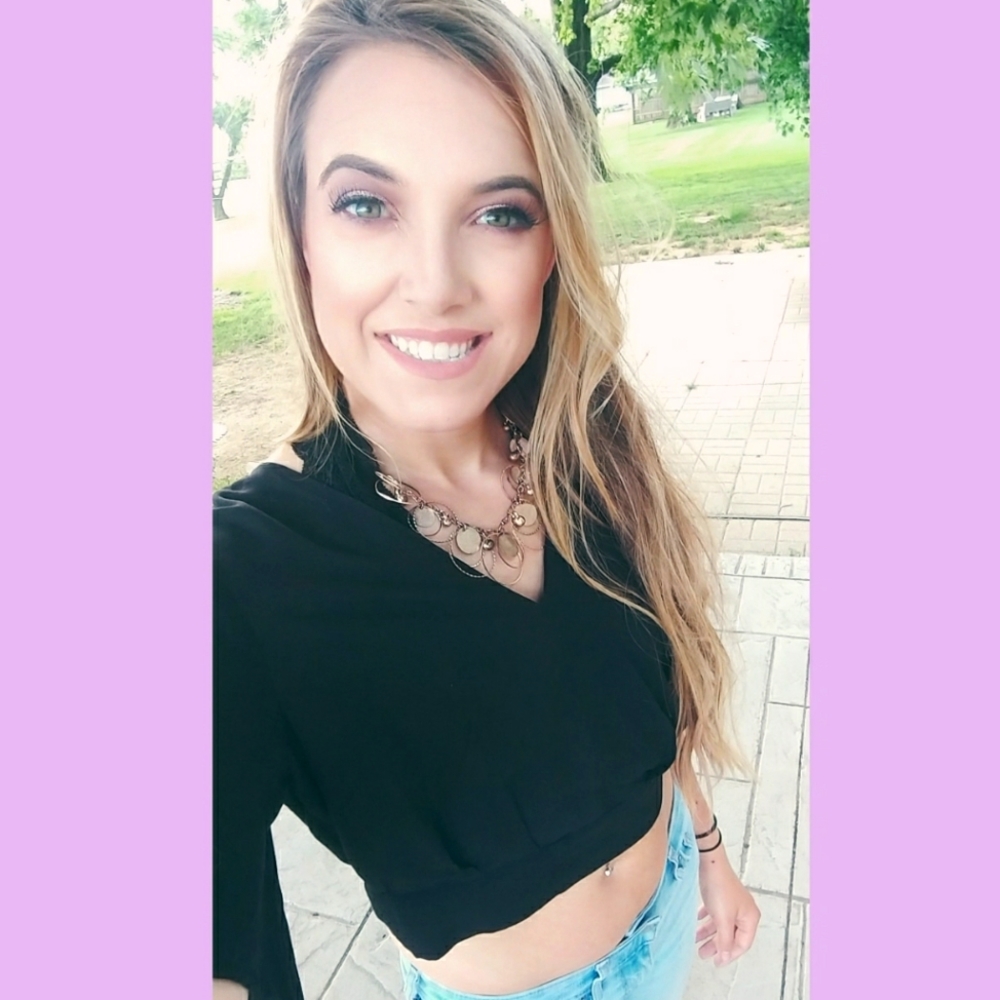 Meet your Posher, Leah